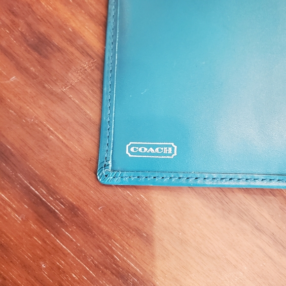 Teal Coach wallet - Picture 5 of 6